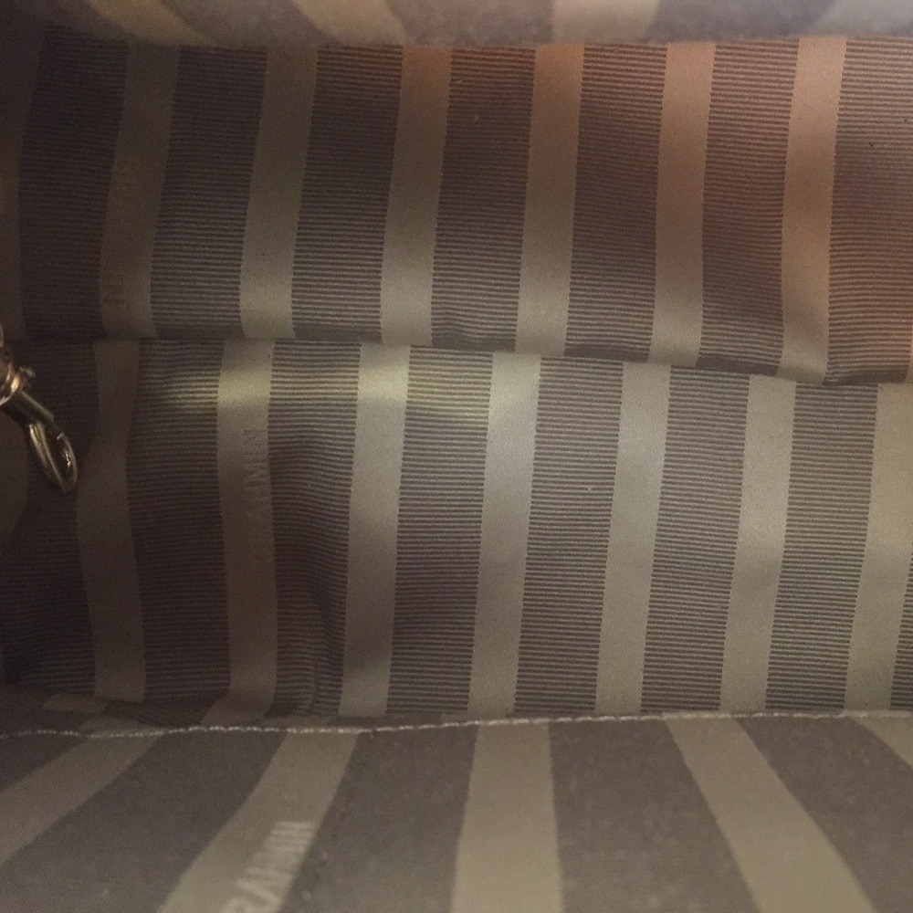 SOLD! Firefly Gardner Hadley Tote!  Like New! - Picture 6 of 6